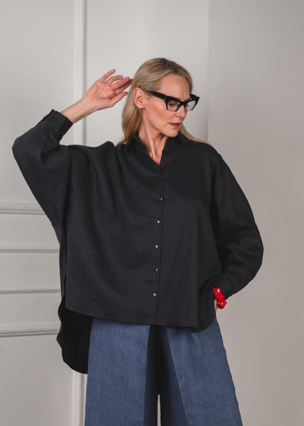 The effortless linen oversized shirt