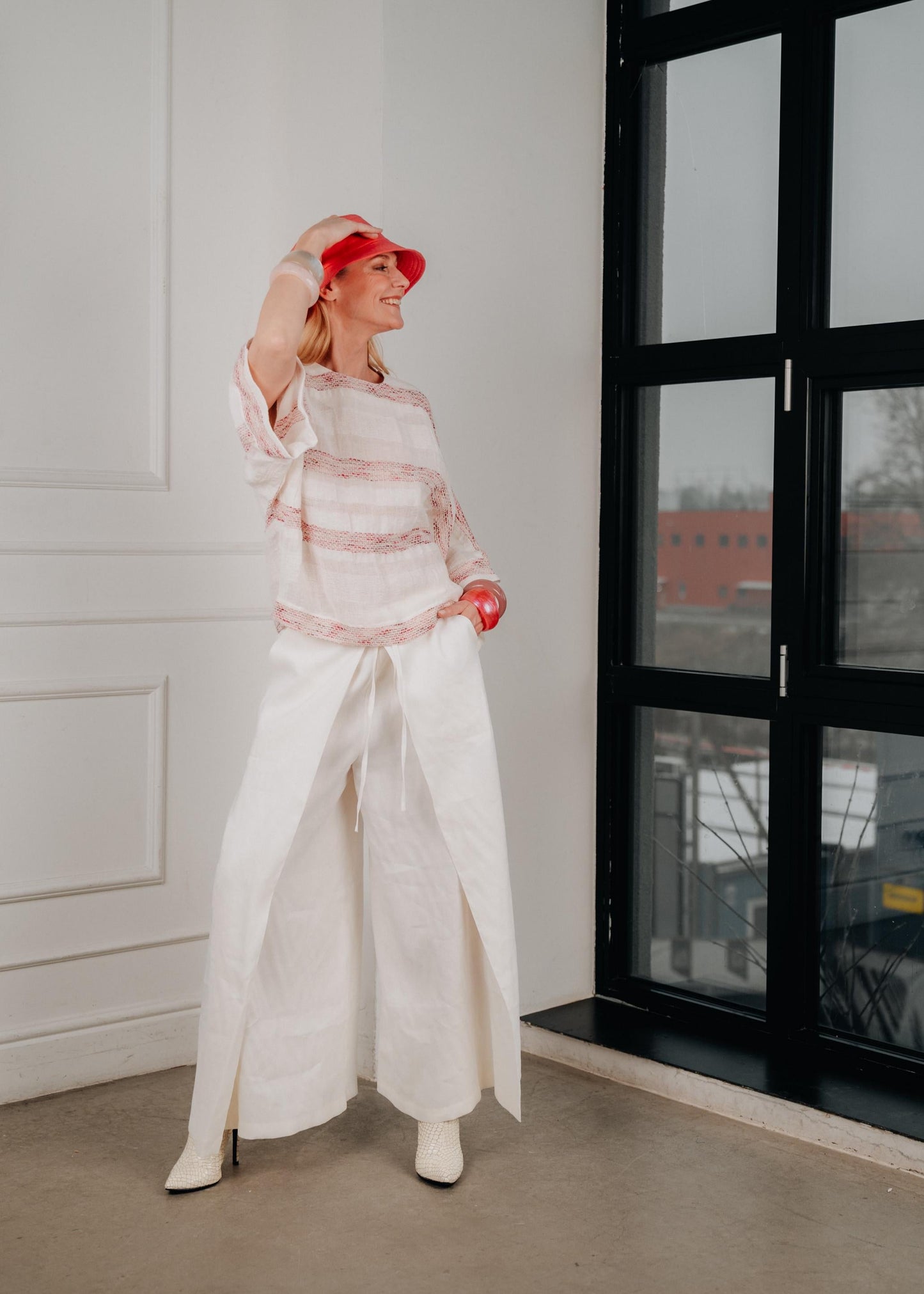 Coastal drift wide-leg linen pants for women