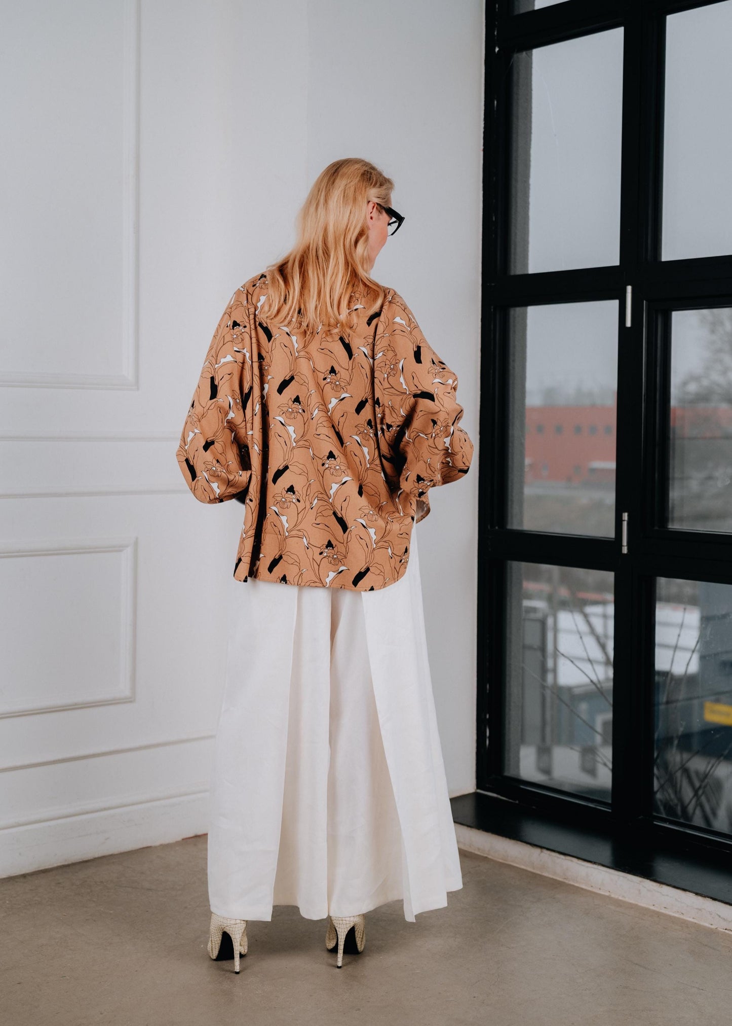 Floral breeze linen kimono shirt